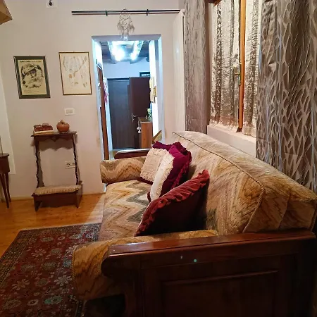 Collina Guest house