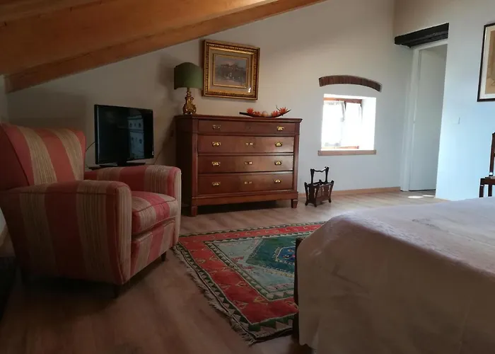 Collina 3*